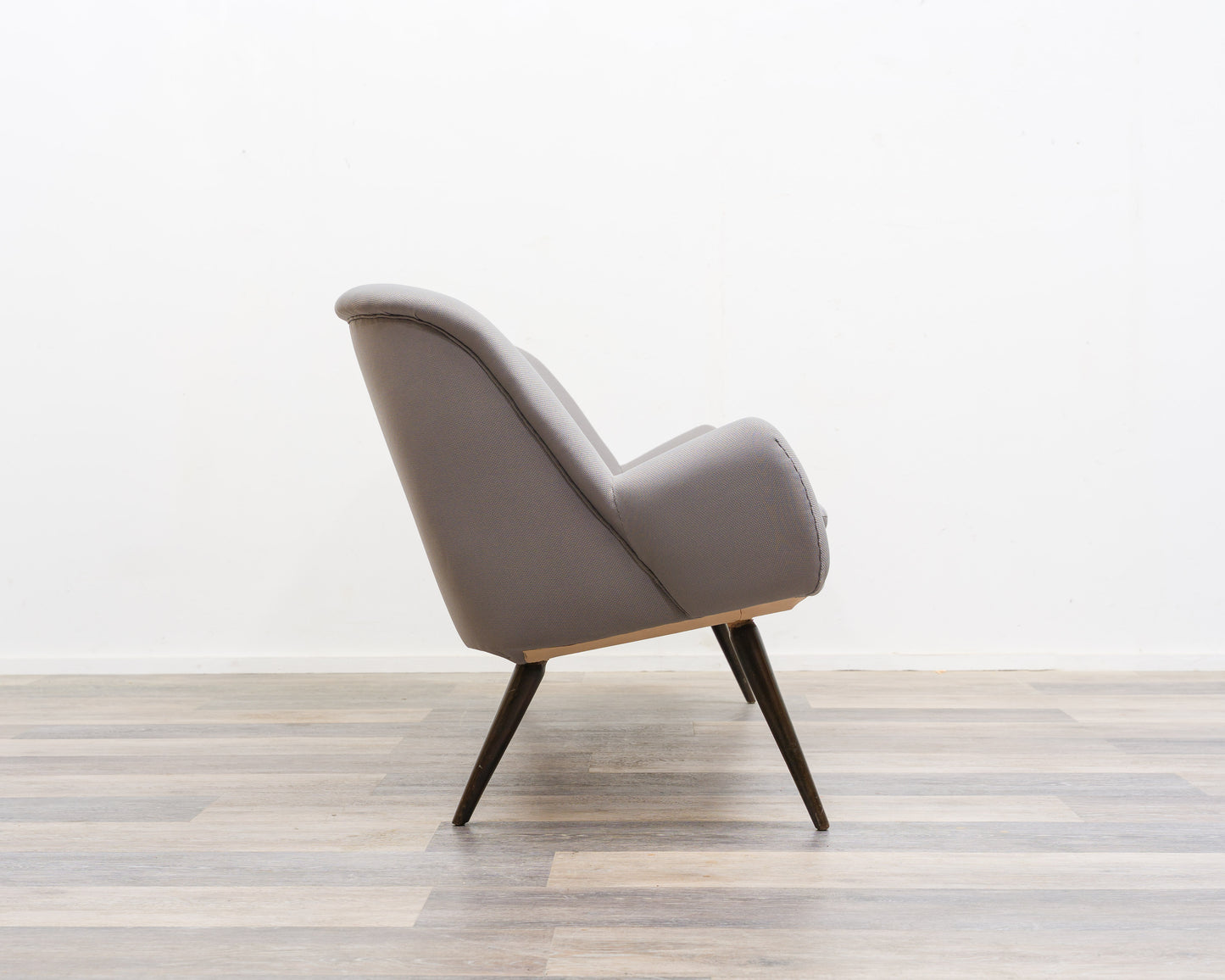 2.5-seater cocktail sofa, 1950s. Professionally restored