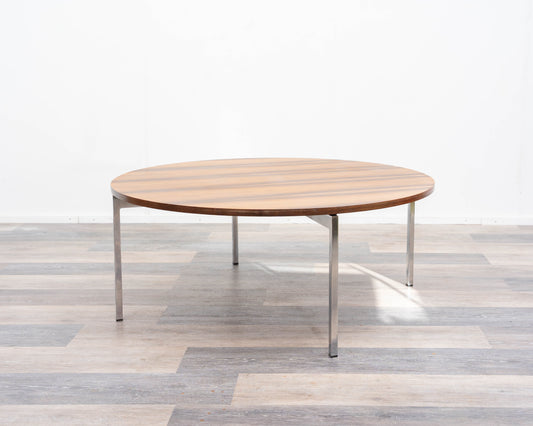 Runder, 70er-Jahre- Couchtisch, mit auffallend schöner Maserung
