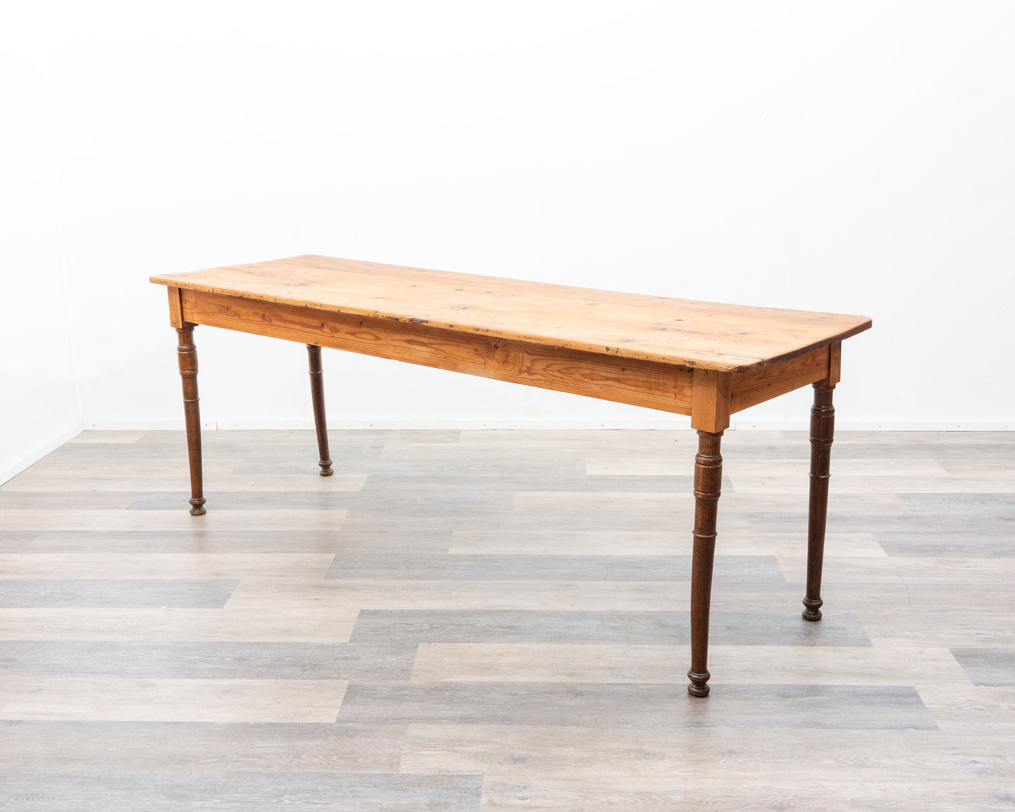 Très grande table de bistro,années 1930.