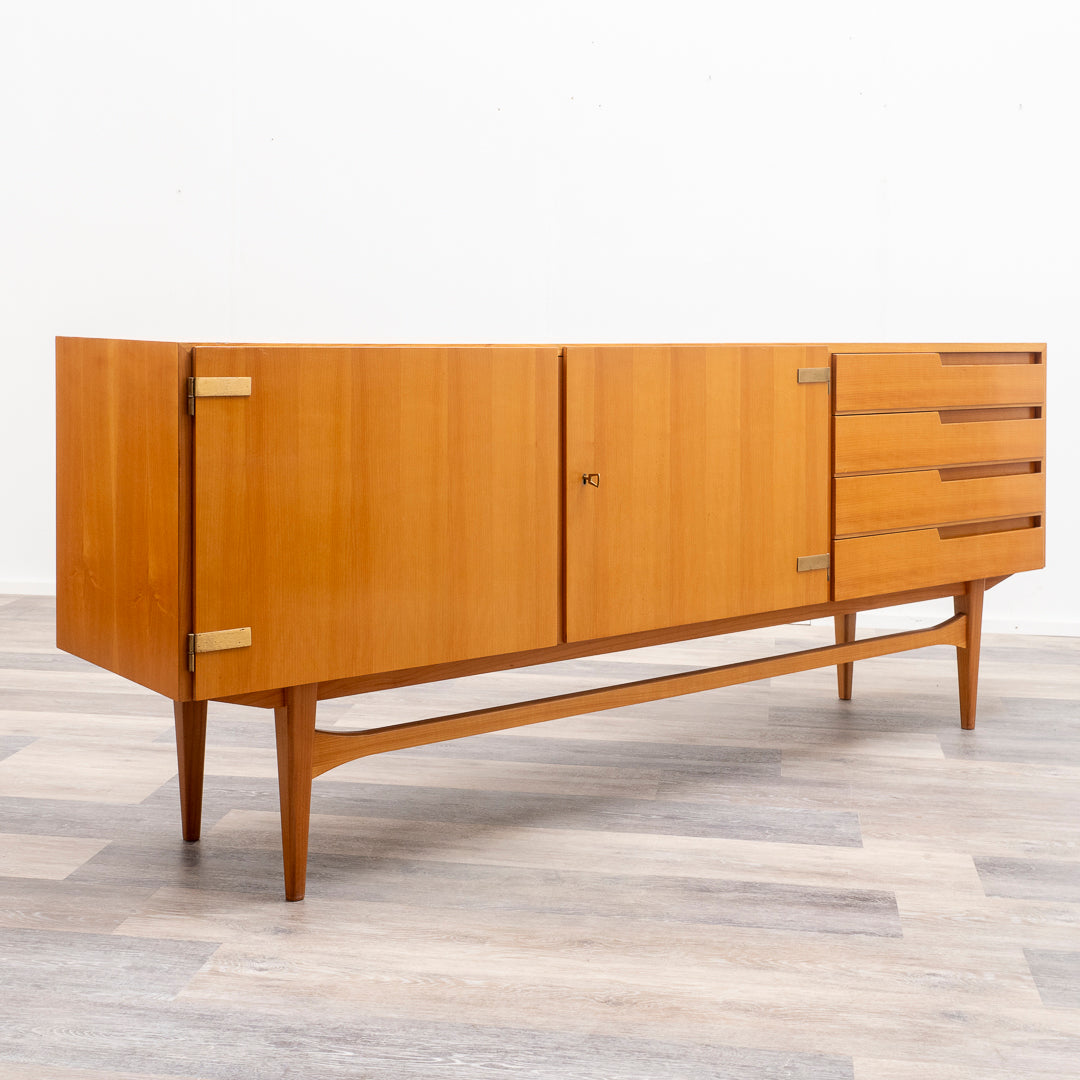 60er Jahre Sideboard in Esche, Restauriert