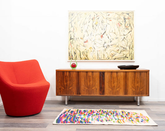 Buffet des années 1970 avec portes coulissantes