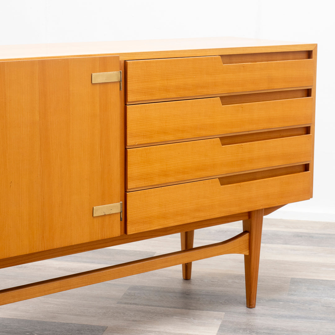 60er Jahre Sideboard in Esche, Restauriert