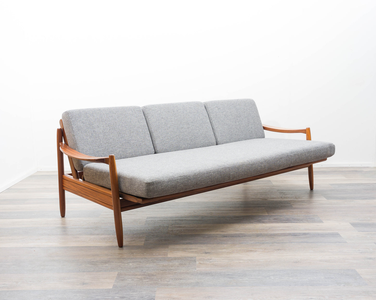 60s daybed/sofa in teak, newly upholstered.