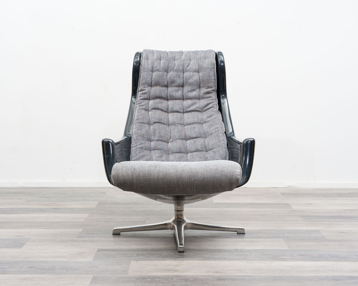 Space-Age-Sessel, Lounge-Sessel. Design: Alf Svenson & Yngvar Sandström für Dux Sweden