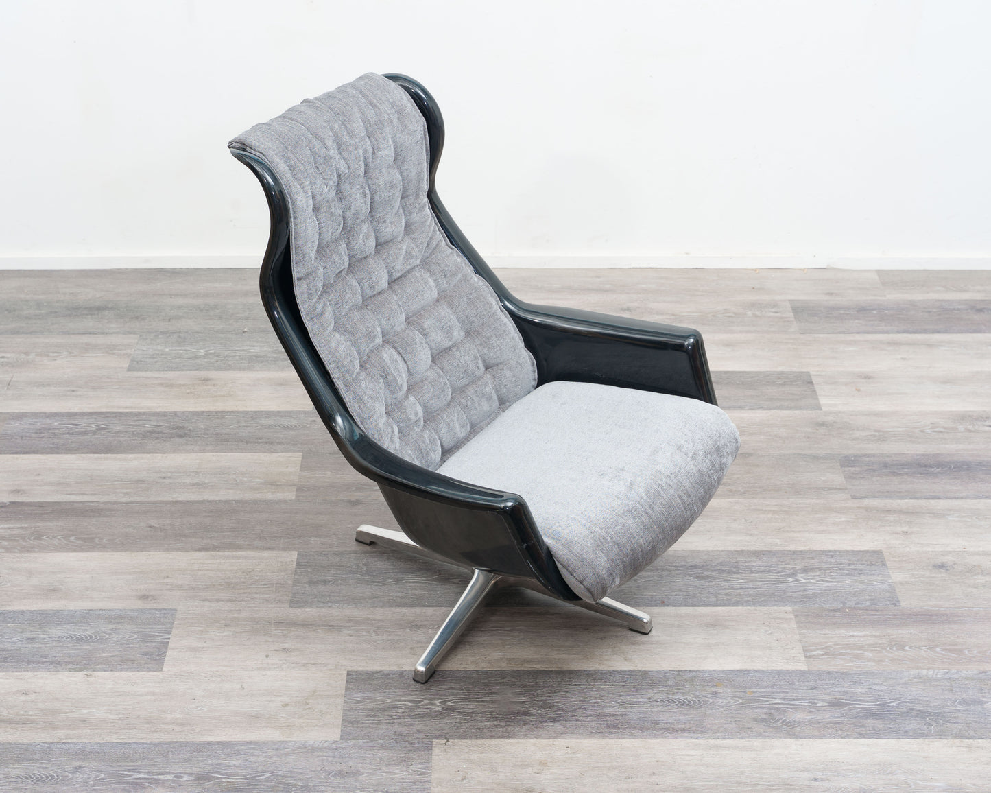 Space-Age-Sessel, Lounge-Sessel. Design: Alf Svenson & Yngvar Sandström für Dux Sweden