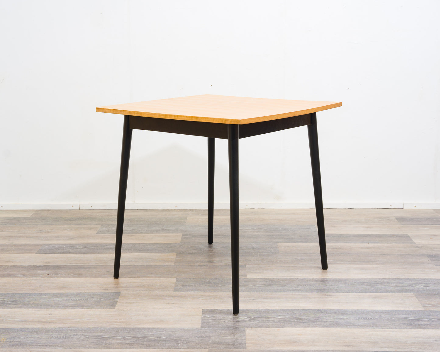 Table à manger des années 1960, design scandinave