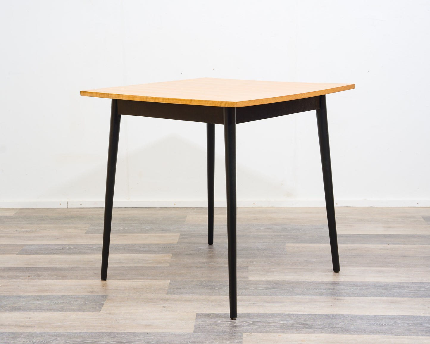 Table à manger des années 1960, design scandinave