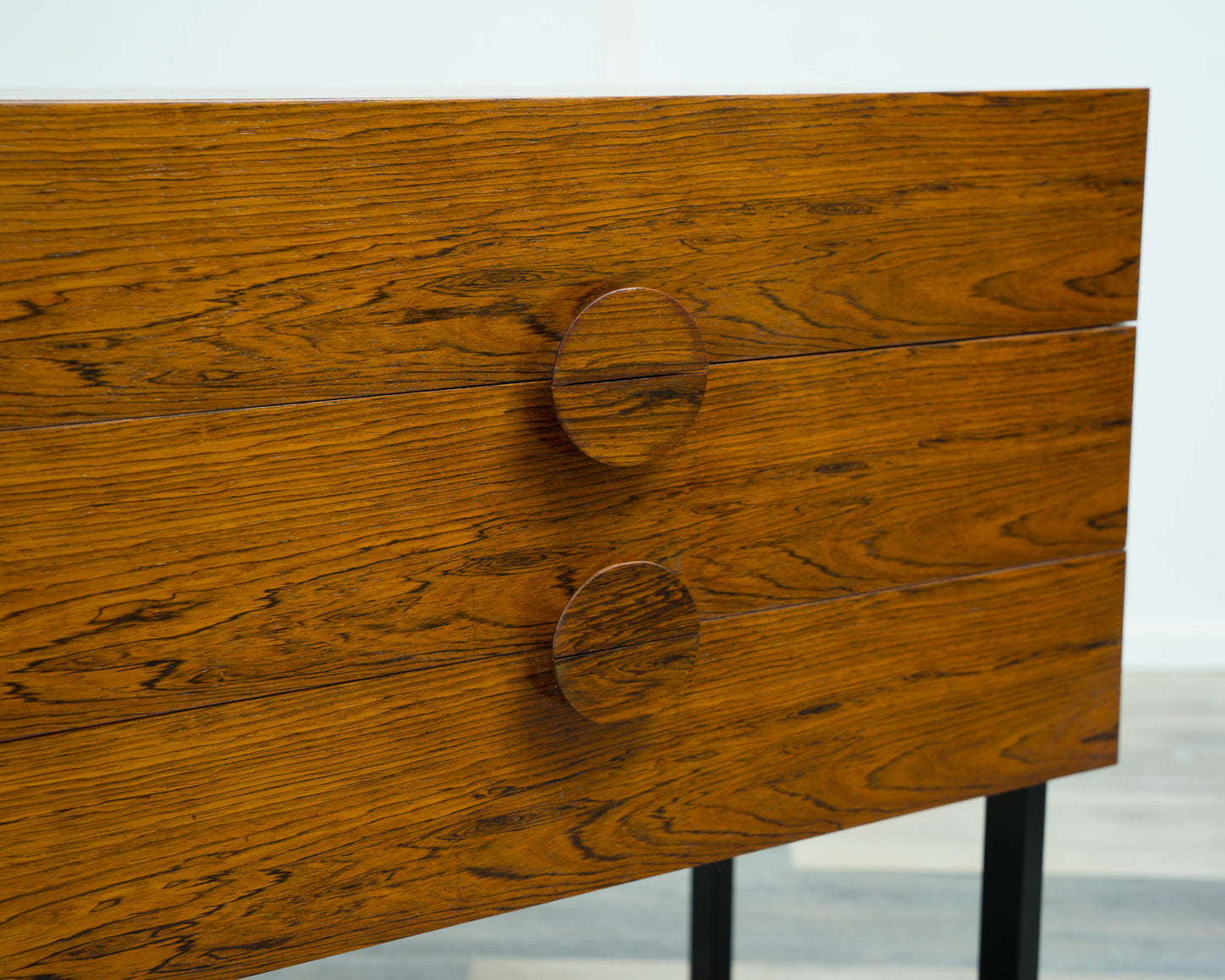 70s xs sideboard in rosewood, restored.
