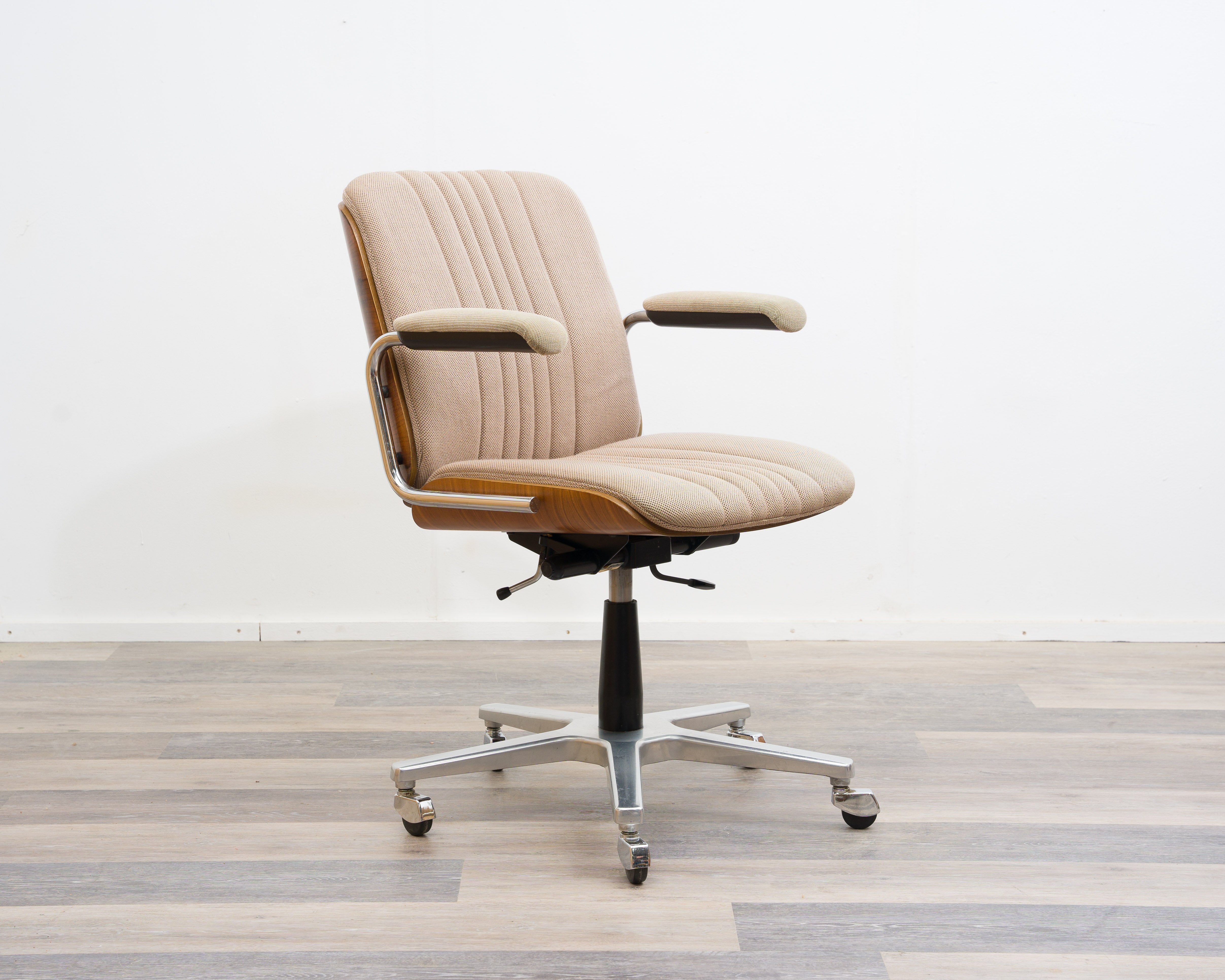 Bürostuhl Office chair, von Stoll Giroflex Design: Professor Karl Dittert, 70er Jahre, mid-century