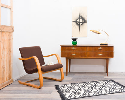 Chaise cantilever des années 1950, dans le style d'Alvar Aalto, en état d'origine.