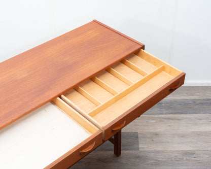 60er-Jahre-Sideboard in Teakholz. Hersteller Ulferts, Tibro Sweden, restauriert