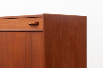 Buffet en teck des années 1960. Fabricant : Ulferts, Tibro Suède, restauré