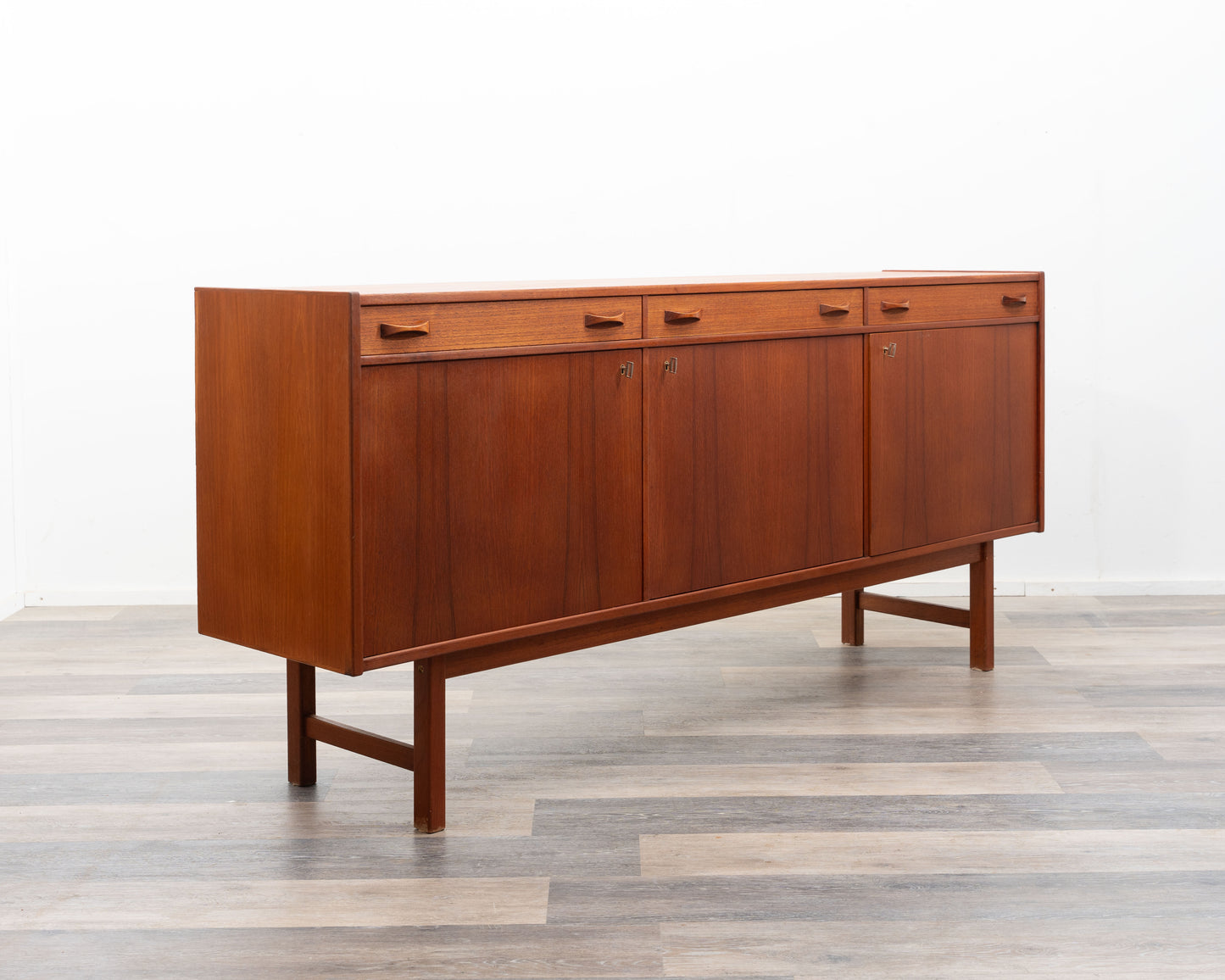 60er-Jahre-Sideboard in Teakholz. Hersteller Ulferts, Tibro Sweden, restauriert