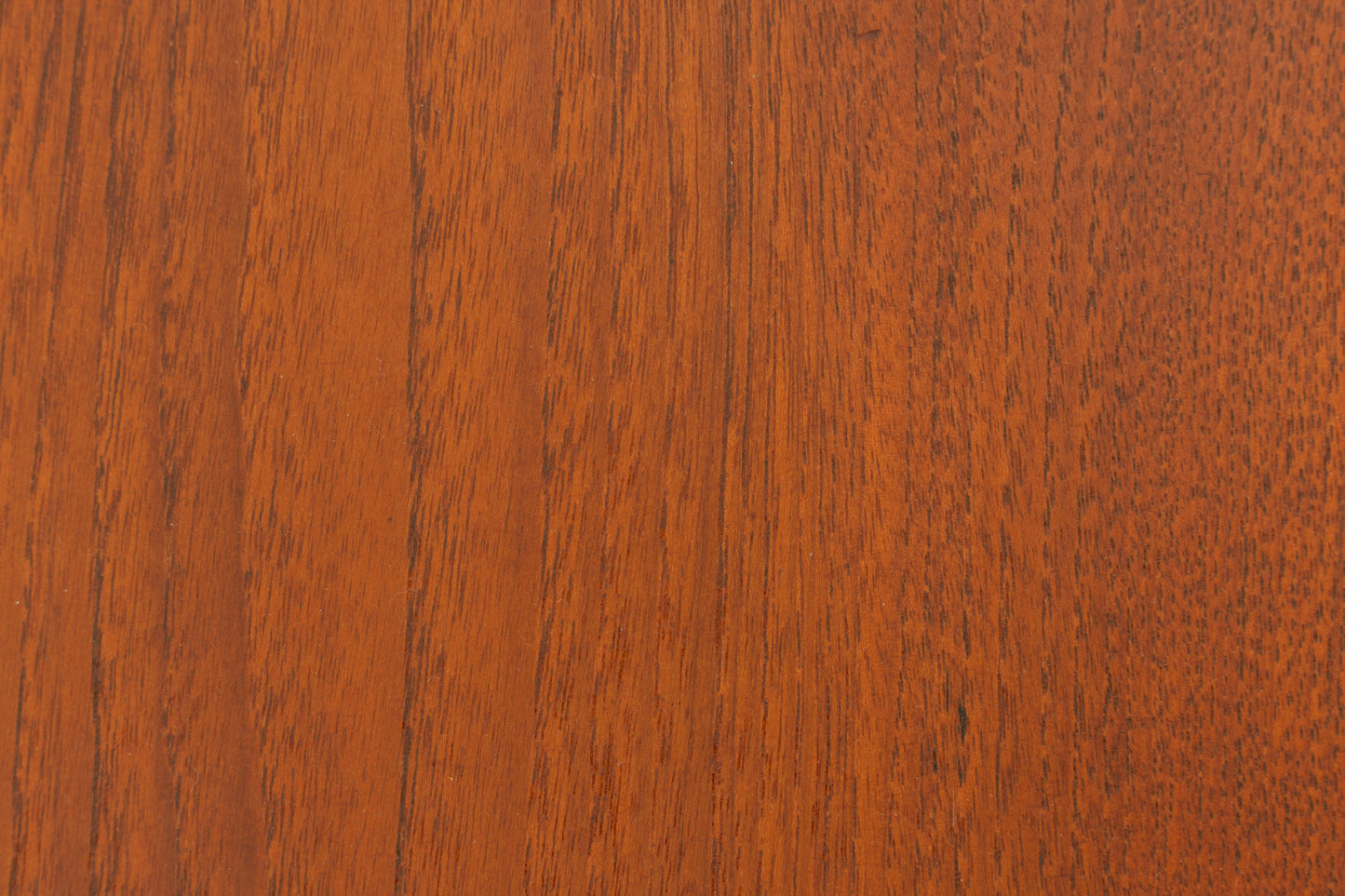 Buffet en teck des années 1960. Fabricant : Ulferts, Tibro Suède, restauré