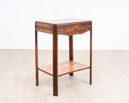 Petite commode Art déco élégante en chêne massif