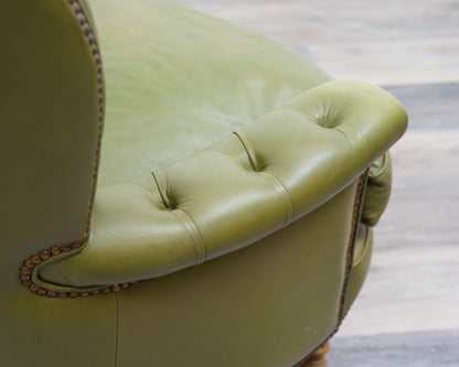 Kleiner Chesterfield-Sessel,Kamin-Sessel in olivgrünem Leder