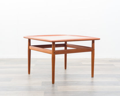 Dänischer Couchtisch Design, Grete Jalk, Teakholz 60er Jahre