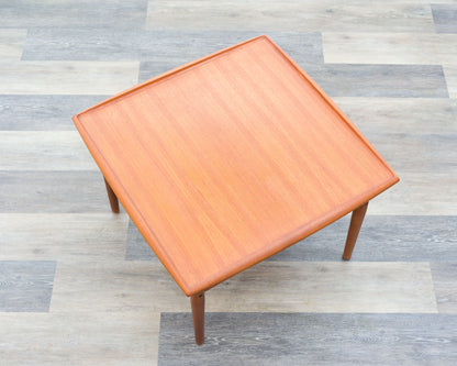 Dänischer Couchtisch Design, Grete Jalk, Teakholz 60er Jahre
