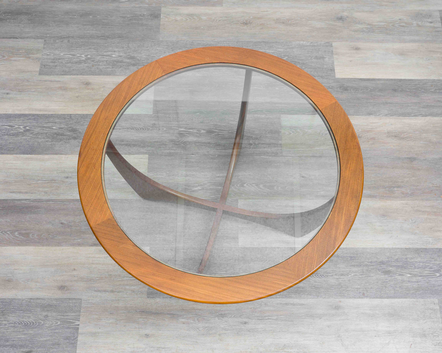 Couchtisch, 60er Jahre. Hersteller: G-Plan. Modell: Astro.