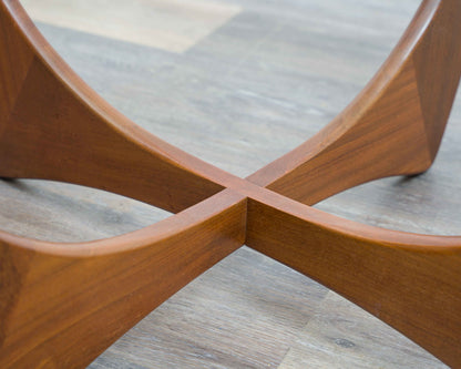 Couchtisch, 60er Jahre. Hersteller: G-Plan. Modell: Astro.