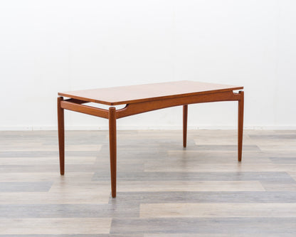 Grande table basse scandinave en teck des années 1960