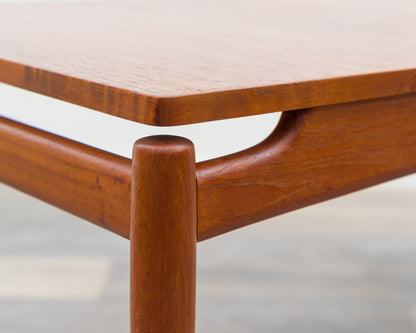 Grande table basse scandinave en teck des années 1960