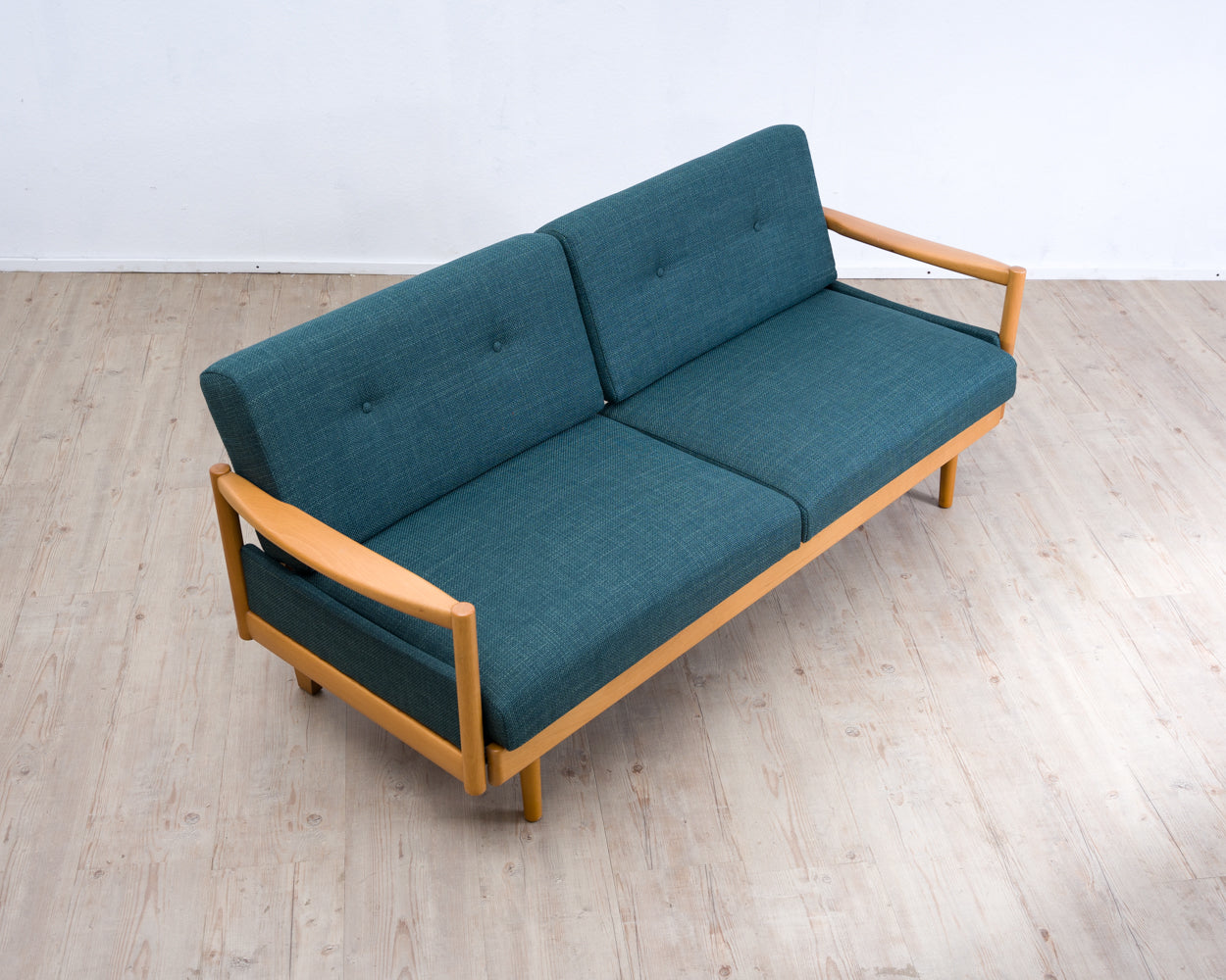 Seltenes 60er Jahre „Stella“-Sofa / Daybed aus  Massiv Buchenholz  Hersteller Walter Knoll,
