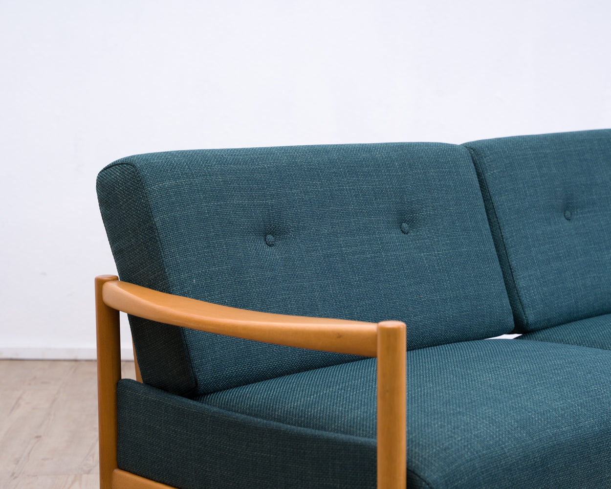 Seltenes 60er Jahre „Stella“-Sofa / Daybed aus  Massiv Buchenholz  Hersteller Walter Knoll,
