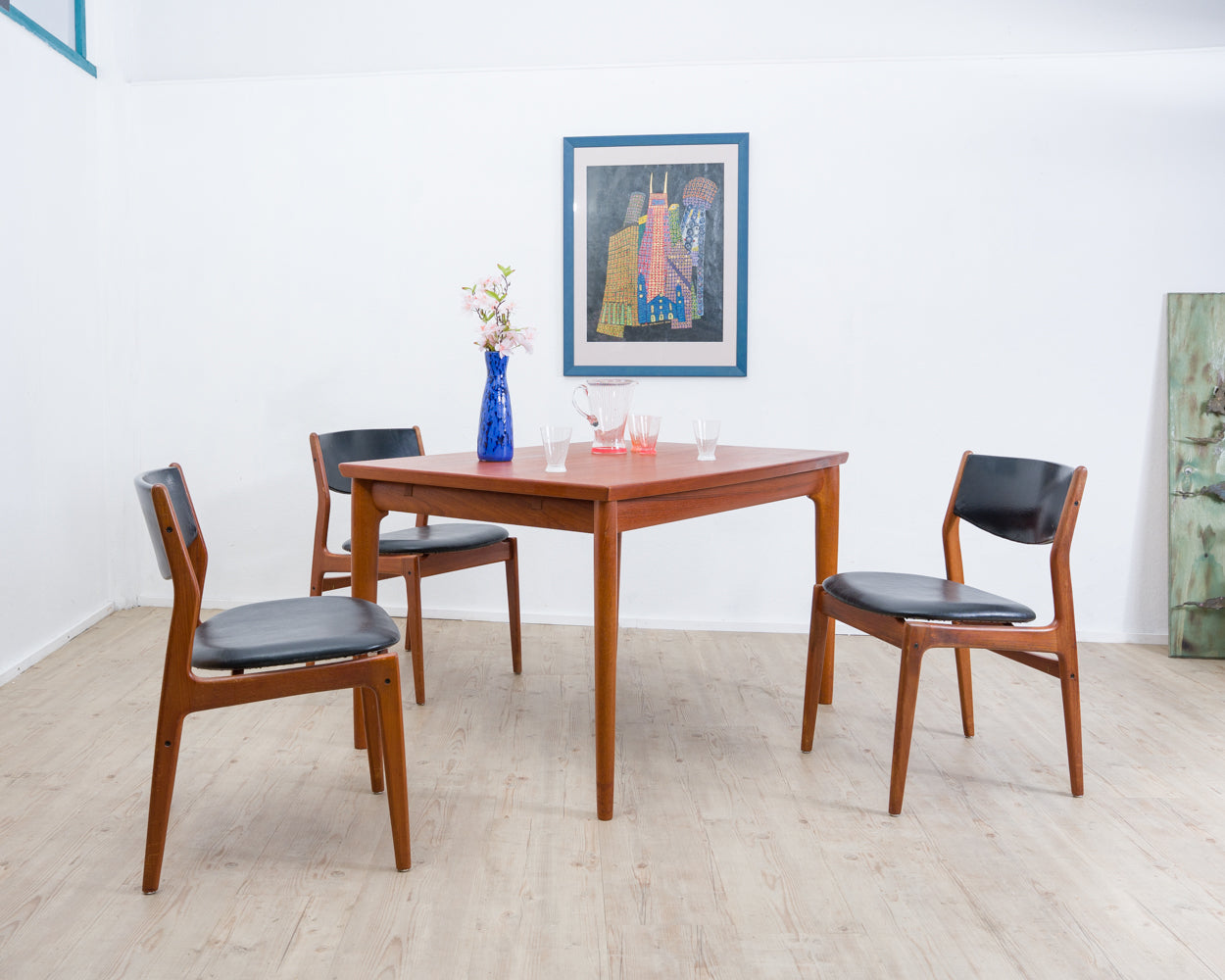 Teak dining table, Made in Denmark, by Glostrup, design Grete Jalk