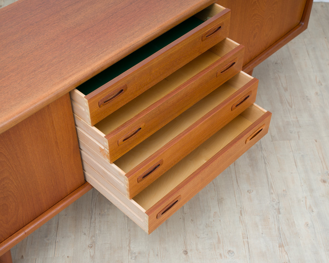 Enfilade en teck, H.P Hansen Made in Danemark