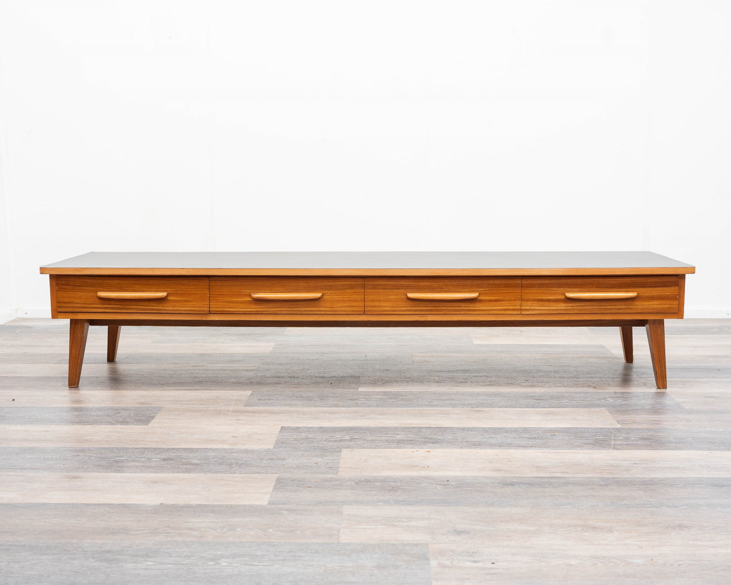 Meuble bas des années 1950 avec surface Resopal