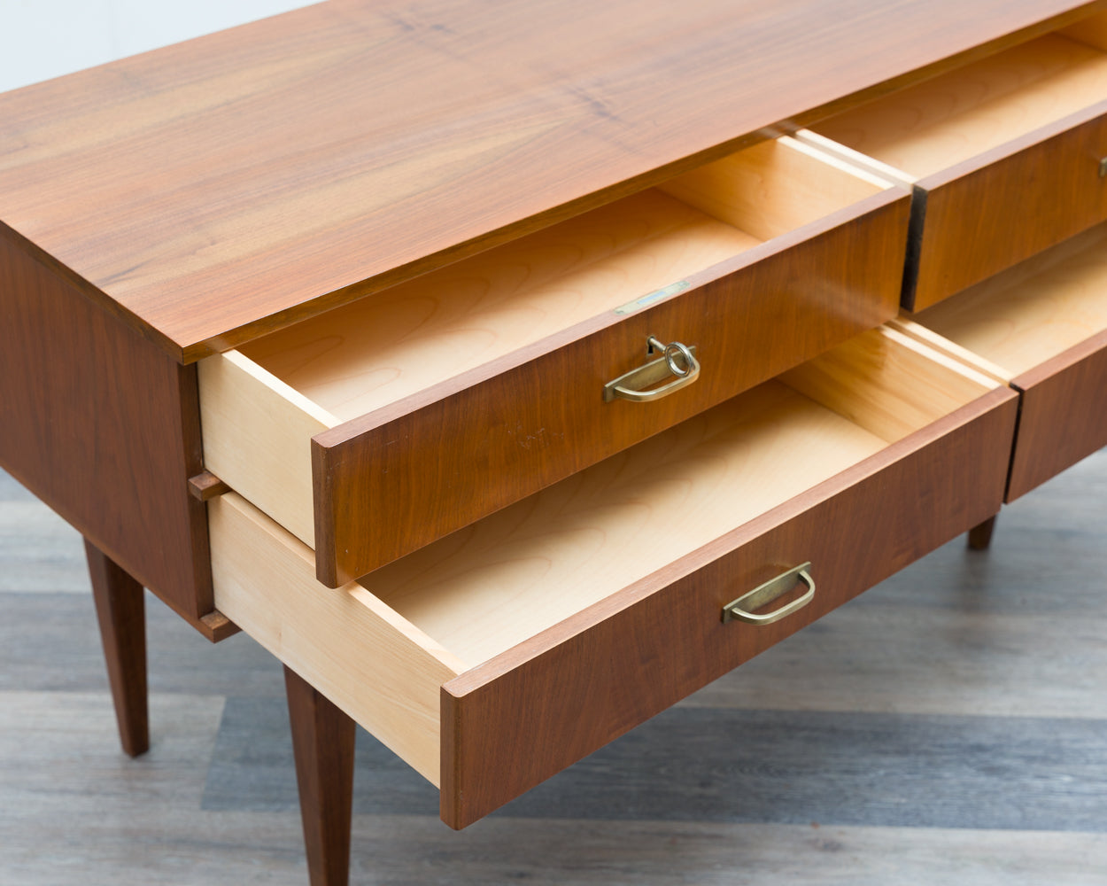 Sideboard/chest of drawers from the 1950s in walnut. Excellent original condition.