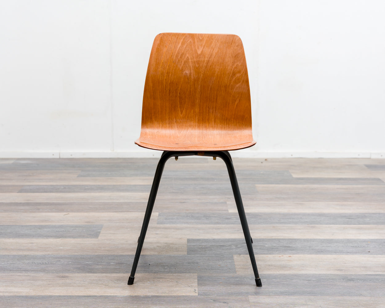 Ensemble de 6 chaises Pagholz au design bicolore, édition Pag Presswerke.