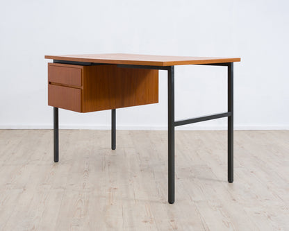 Bureau Mid-Century des années 60, au design épuré. Teck