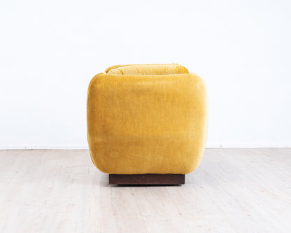 Space Age, lounge chair, 70s, golden yellow.