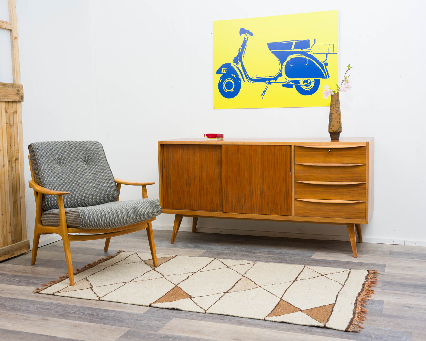 Sideboard 50er Jahre in Nussbaum, komplett restauriert