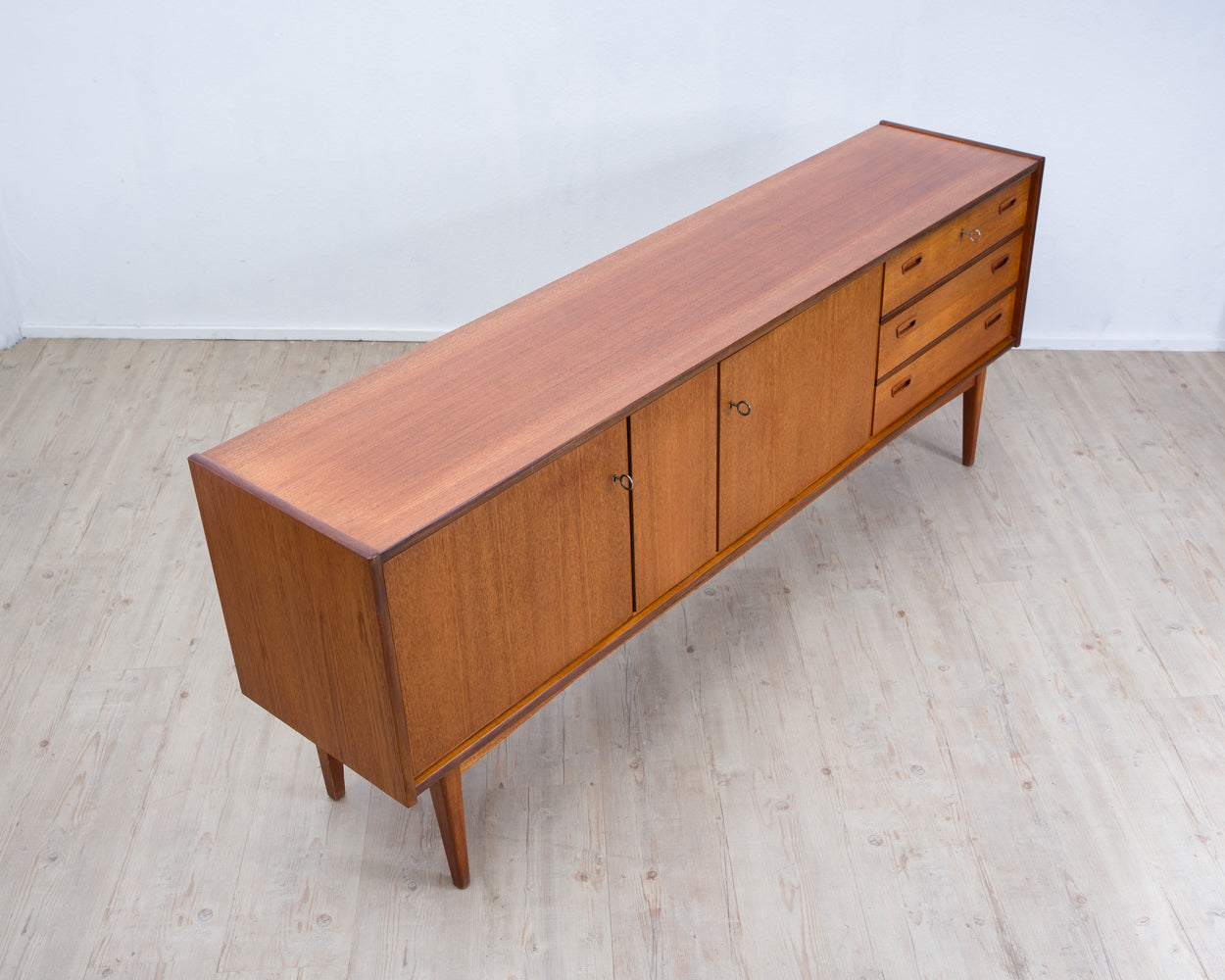 Teakholz Sideboard im Skandinavische Design, Hersteller Bartels