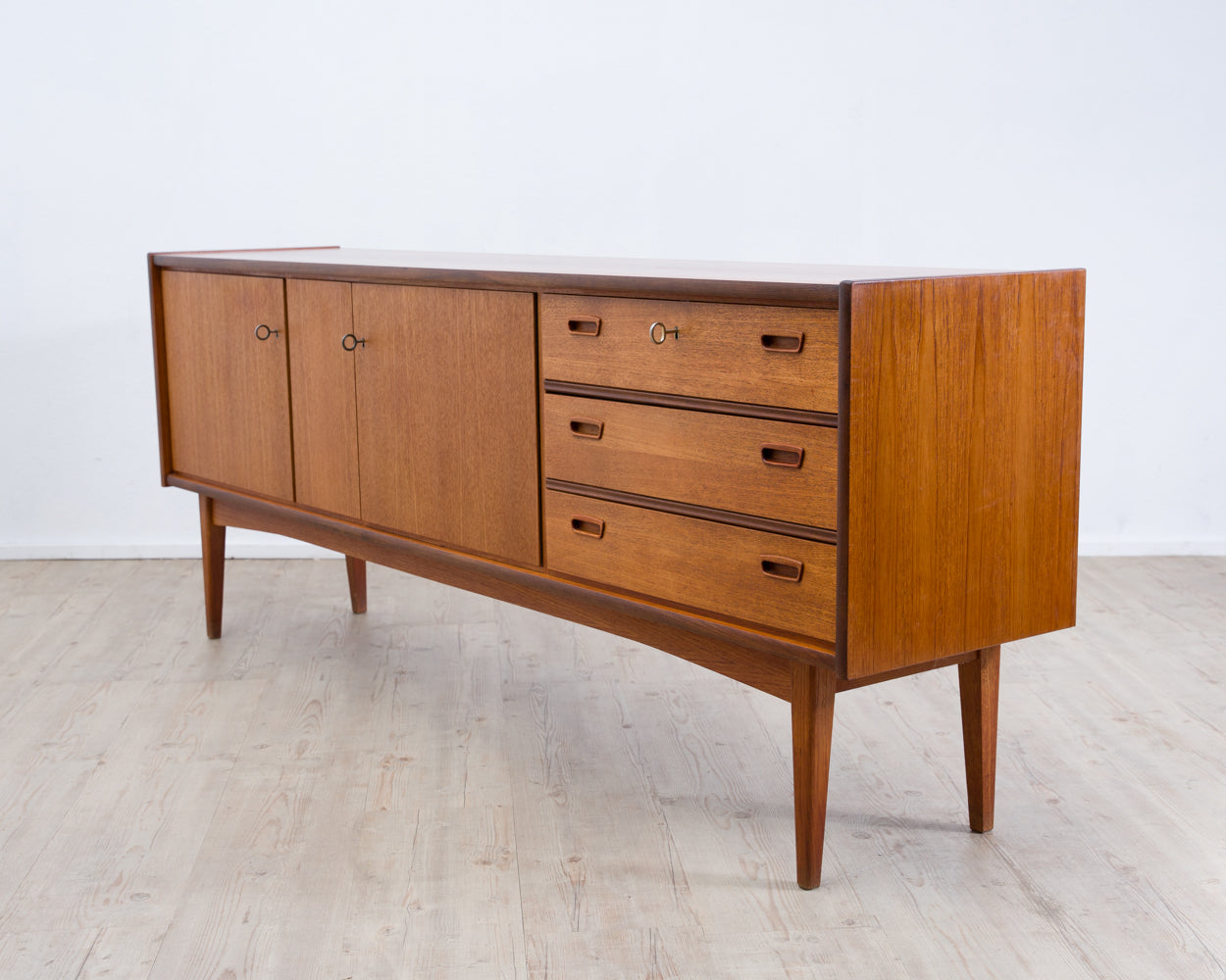 Teakholz Sideboard im Skandinavische Design, Hersteller Bartels