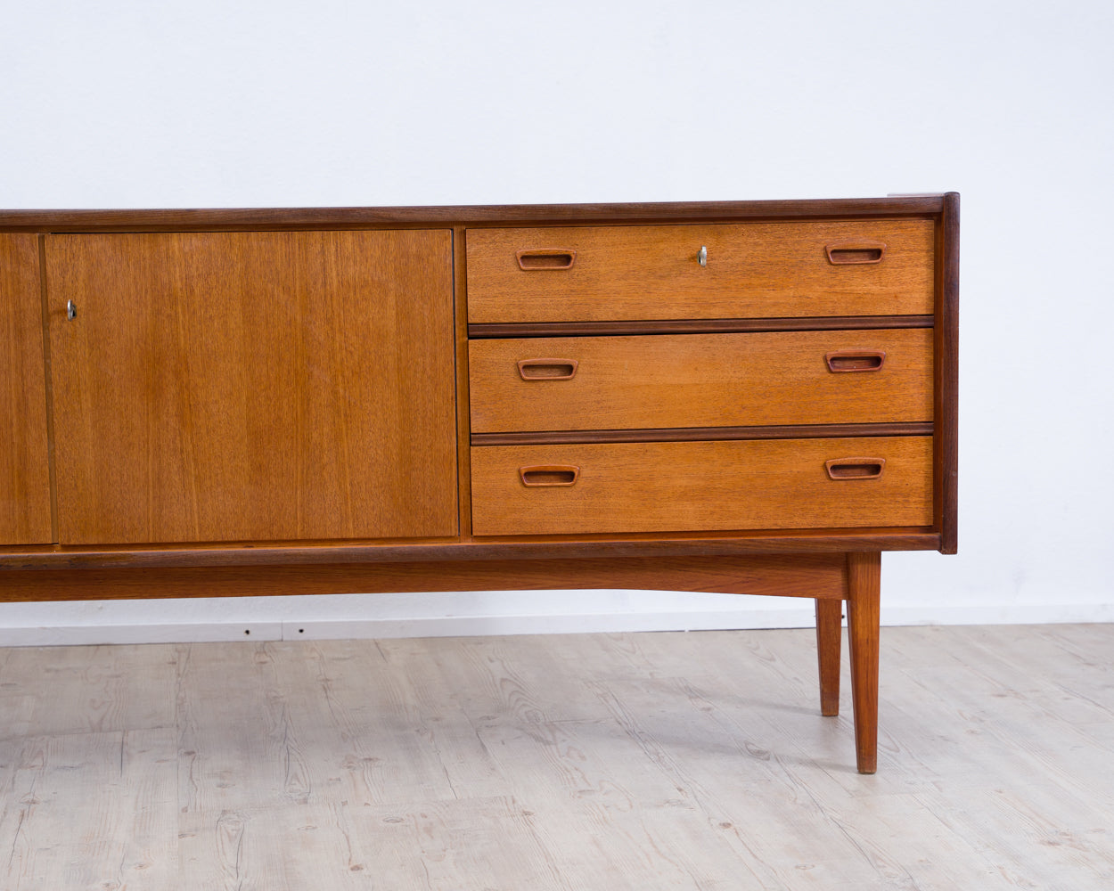 Teakholz Sideboard im Skandinavische Design, Hersteller Bartels