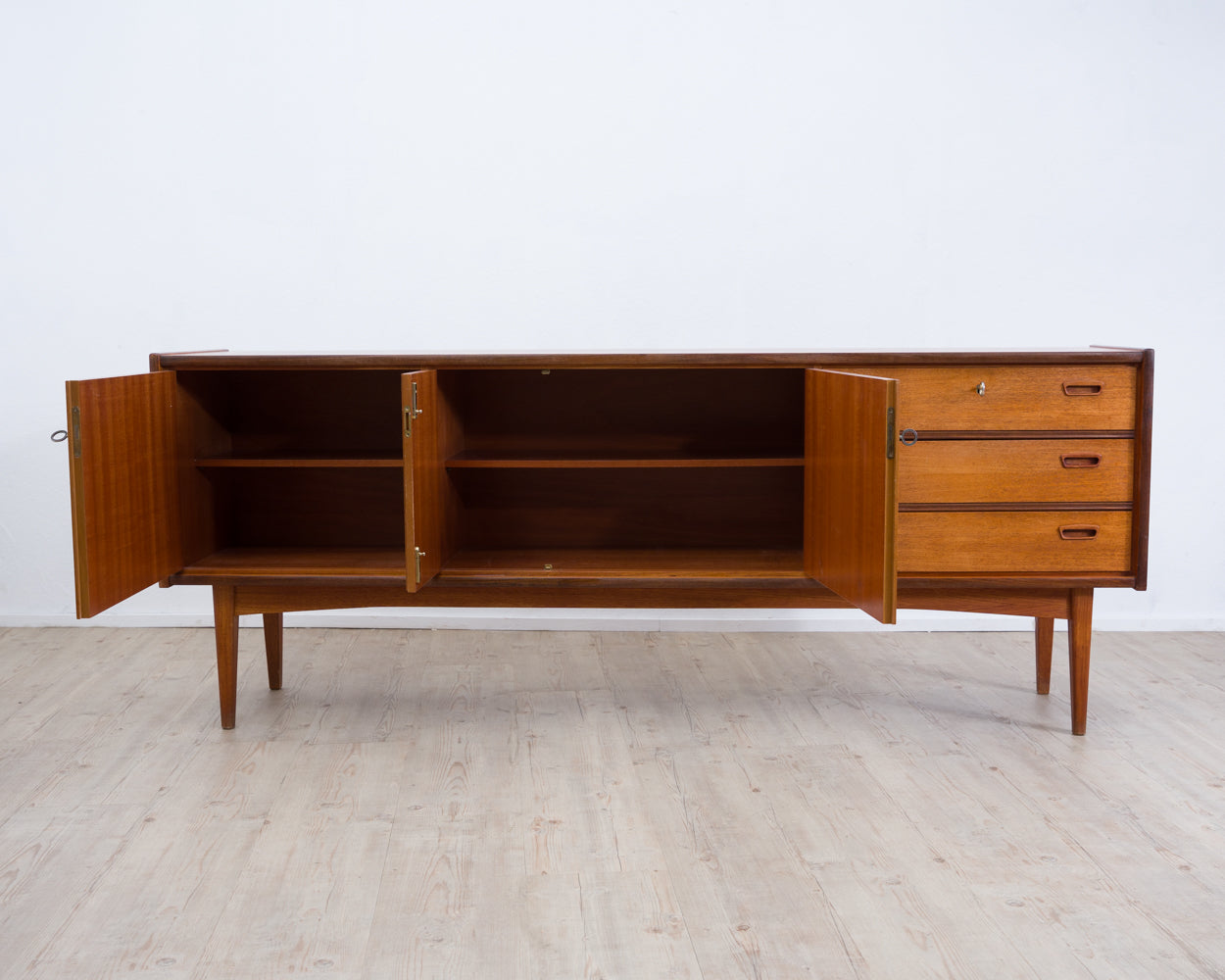 Teakholz Sideboard im Skandinavische Design, Hersteller Bartels