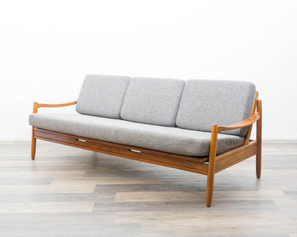 60s daybed/sofa in teak, newly upholstered.