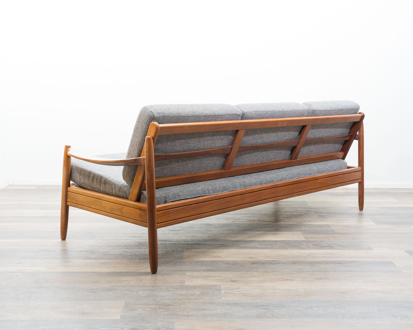 60s daybed/sofa in teak, newly upholstered.