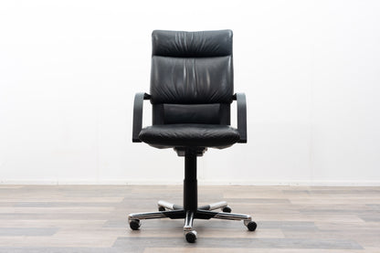 Büro/Büroschreibtischsessel. Hersteller: Vitra. Designer: Mario Bellini, Modell: Figura