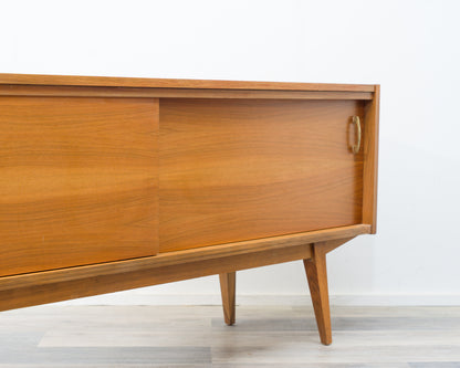 XL-Sideboard, 50er Jahre, Nussbaum, Schreinerarbeit