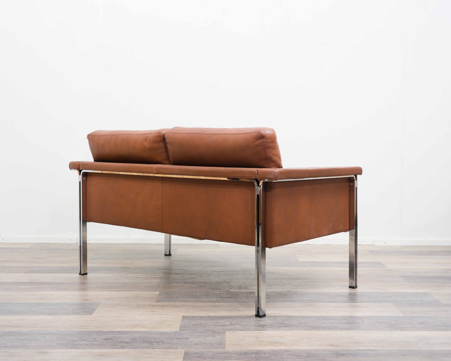 Zweisitzer  Ledersofa, 70er Jahre, Hersteller Sitag, cognacbraunes Leder.